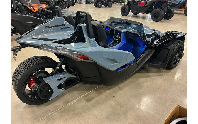 2026 SLINGSHOT SIGNATURE EDITION AUTODRIVE - Slingshot