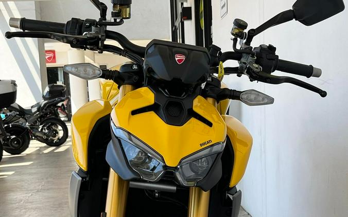 2026 Ducati STREETFIGHTER896 V2S