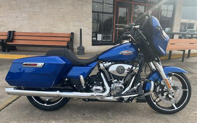 2024 Harley-Davidson Street Glide® Blue Burst – Black Finish