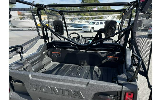 2024 Honda Pioneer 1000-5 Deluxe SXS10M5DR