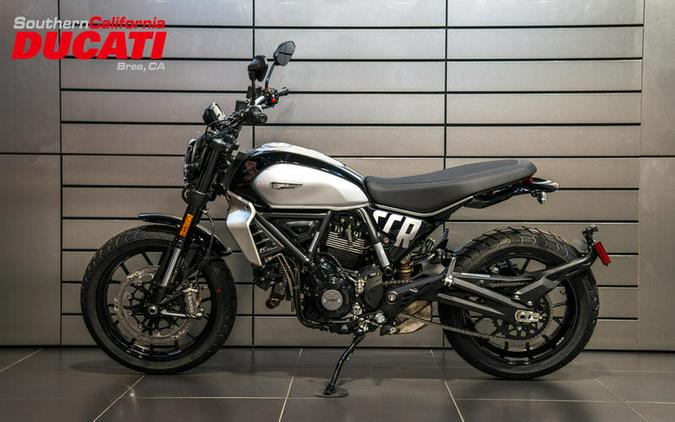 2024 Ducati Scrambler Icon (2G) Black