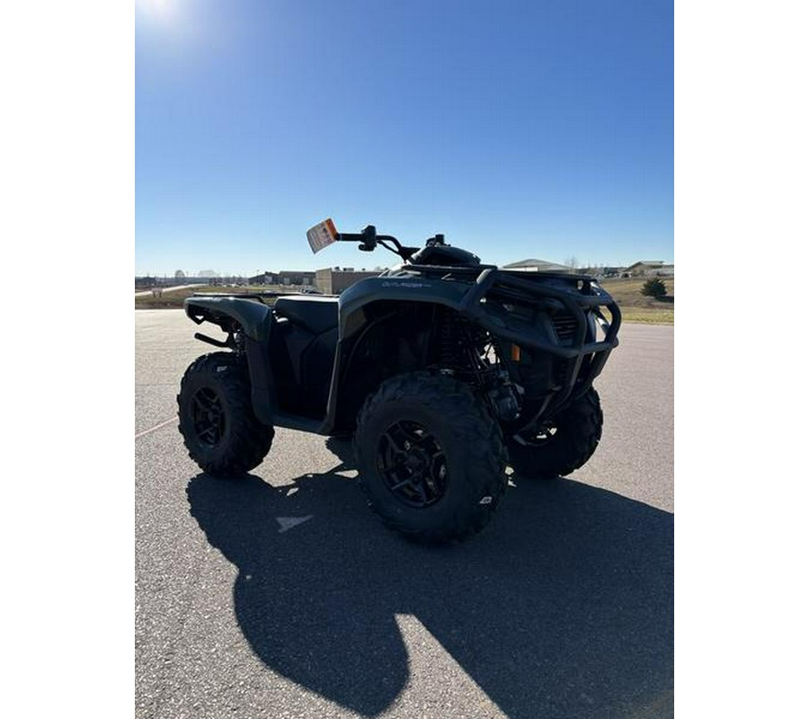 2023 Can-Am® Outlander Pro XU HD7