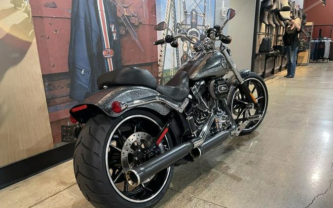 2014 Harley-Davidson Softail FXSB - Breakout