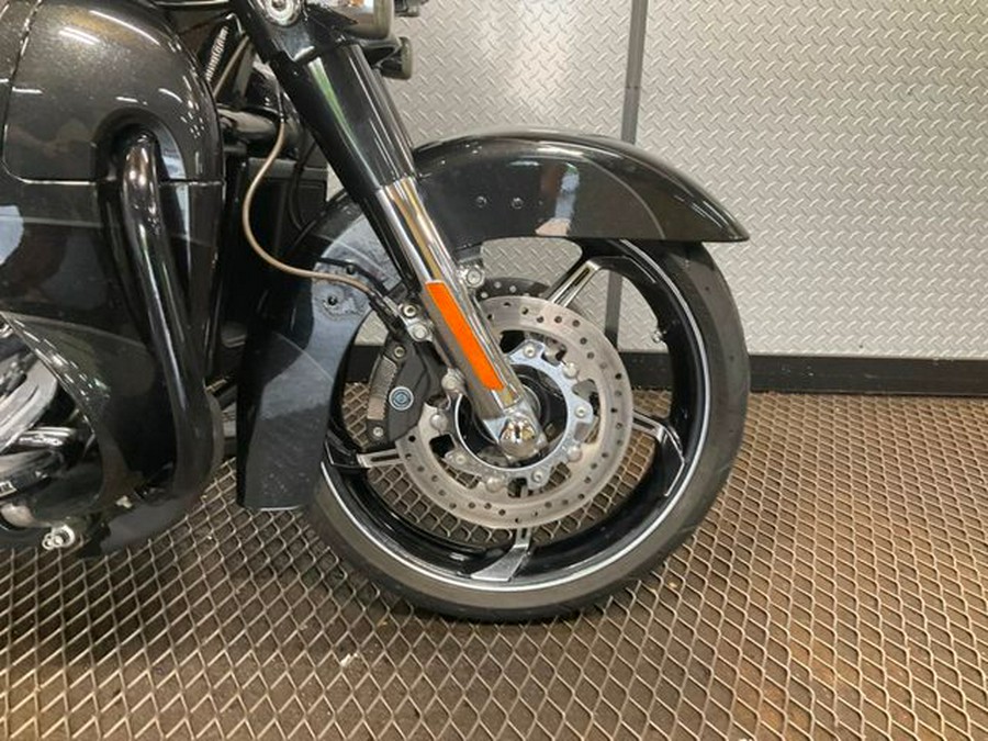 2017 Harley-Davidson Street Glide CVO