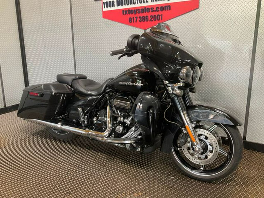 2017 Harley-Davidson Street Glide CVO