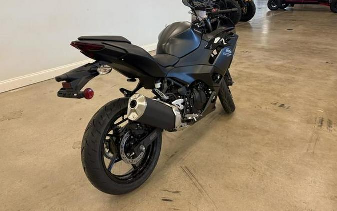 2026 Kawasaki Ninja 500 Metallic Flat Spark Black