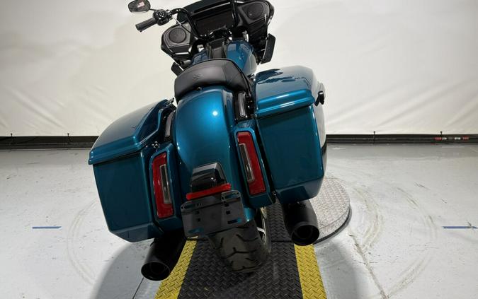 2026 Harley-Davidson® Road Glide® Teal Thunder / Vivid Black Black Trim