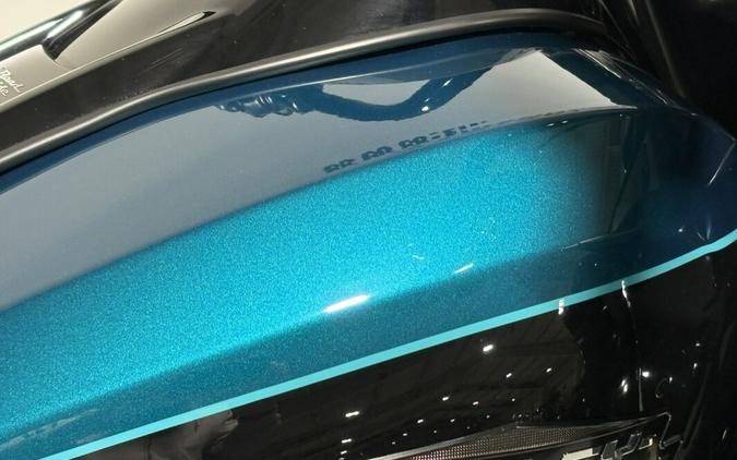 2026 Harley-Davidson® Road Glide® Teal Thunder / Vivid Black Black Trim