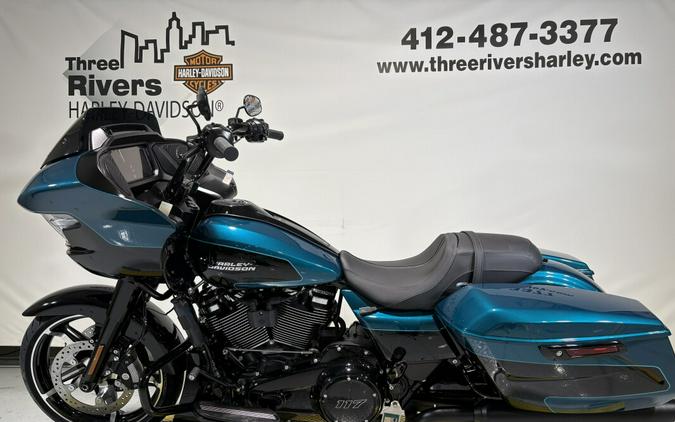 2026 Harley-Davidson® Road Glide® Teal Thunder / Vivid Black Black Trim