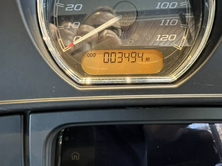 2023 Harley-Davidson® Tri Glide® Ultra Vivid Black