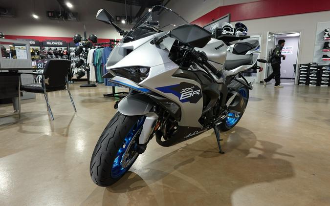 2027 Kawasaki Ninja® ZX™-6R ABS