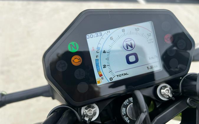 2024 Benelli 302S