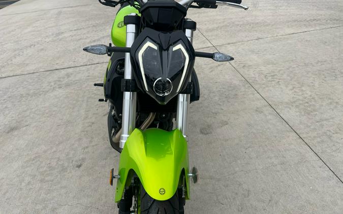 2024 Benelli 302S