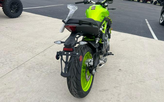 2024 Benelli 302S