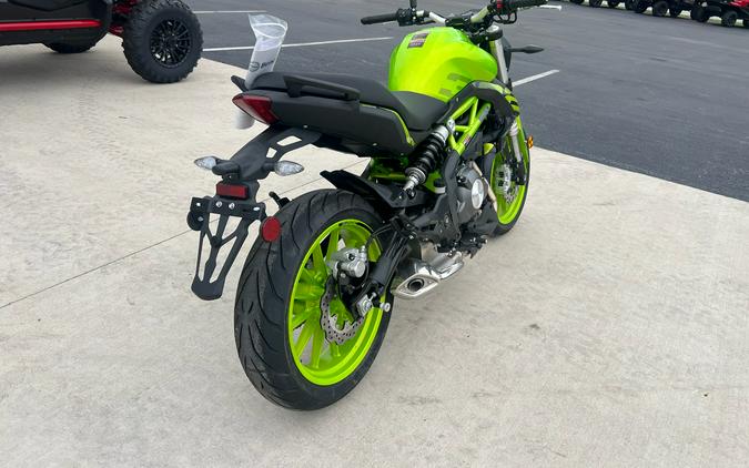 2024 Benelli 302S