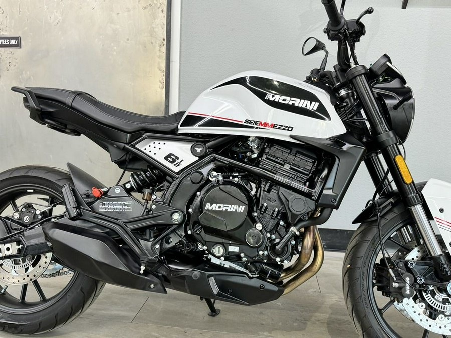 2023 Moto Morini® Seiemmezzo STR