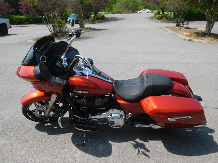 FLTRX 2024 Road Glide™