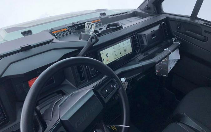 2026 Can-Am DEFENDER LTD CAB HD11