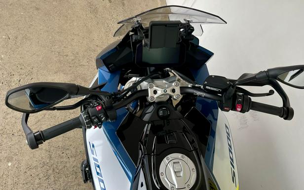 2025 BMW S 1000 XR