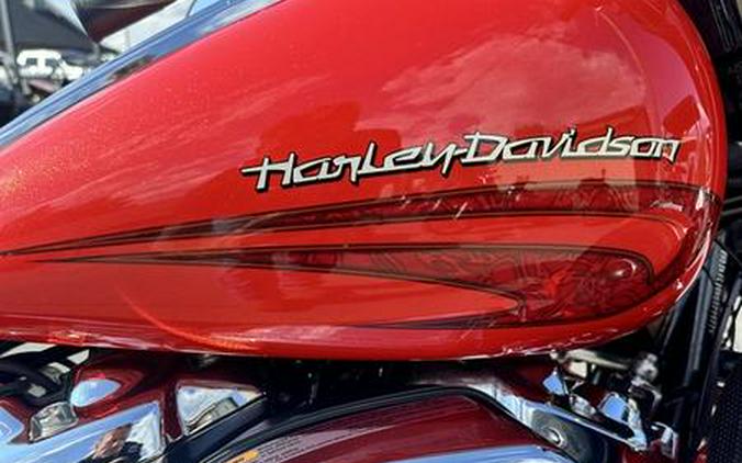 2017 Harley-Davidson® FLHXS - Street Glide® Special