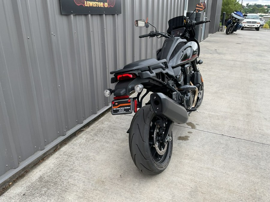 2025 Harley-Davidson PAN AMERICA 1250 ST