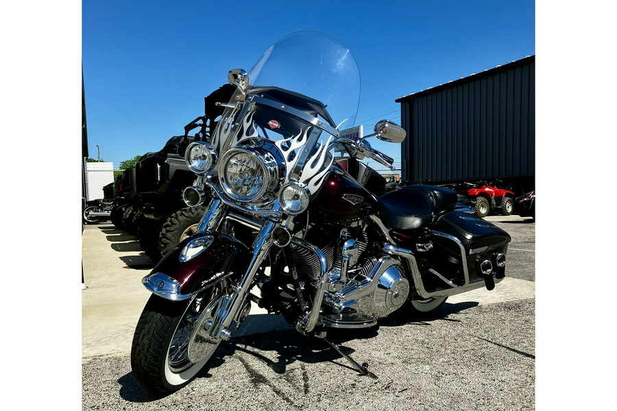 2006 Harley-Davidson® FLHRCI - Road King Classic