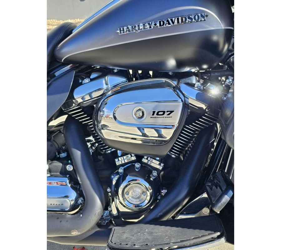 2017 Harley-Davidson® FLHTK - Ultra Limited