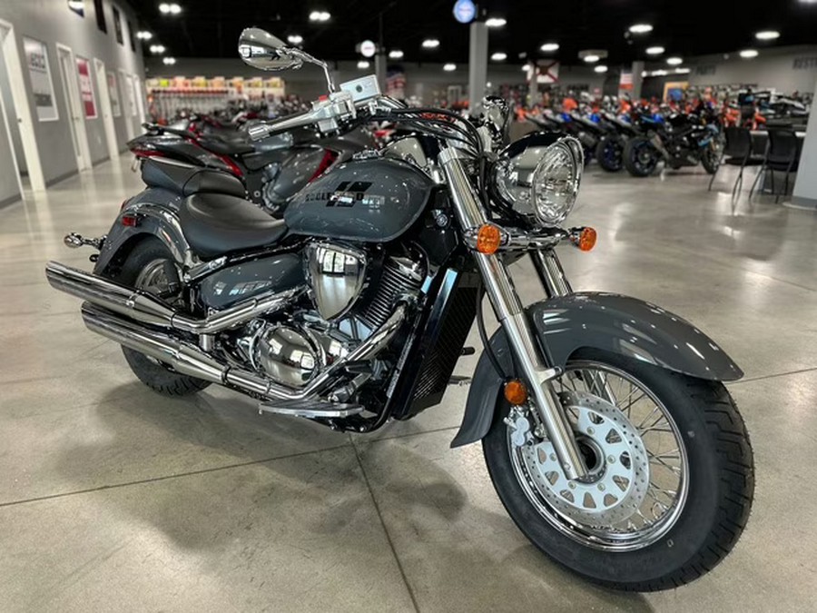 2025 Suzuki Boulevard