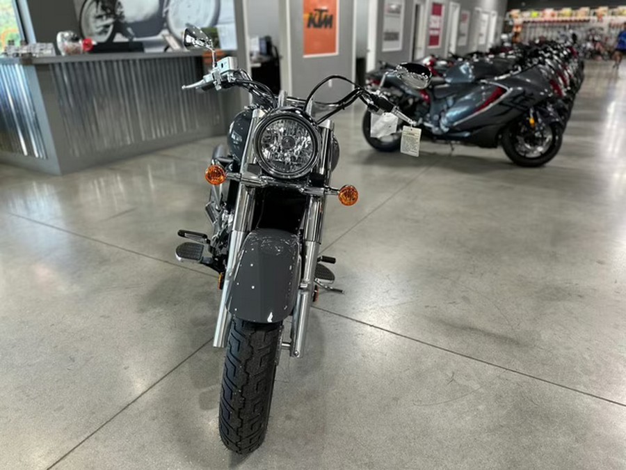 2025 Suzuki Boulevard