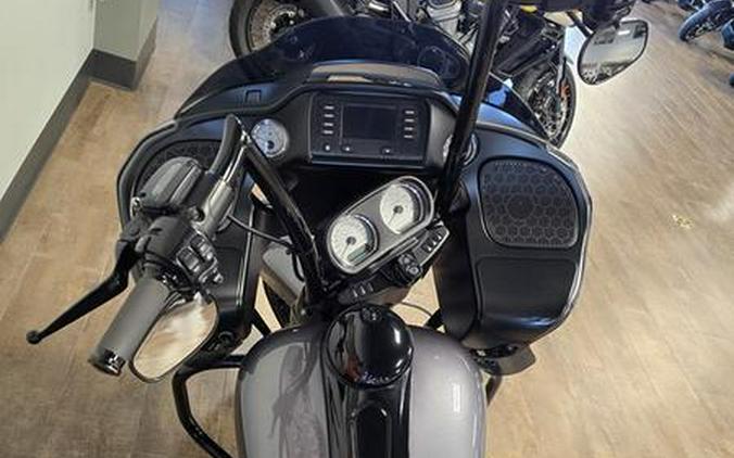 2016 Harley-Davidson® FLTRX - Road Glide®