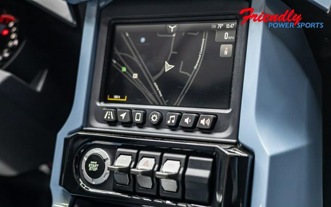 2026 SLINGSHOT SIGNATURE EDITION (AUTODRIVE)