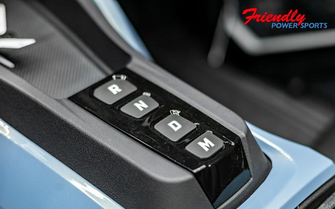 2026 SLINGSHOT SIGNATURE EDITION (AUTODRIVE)