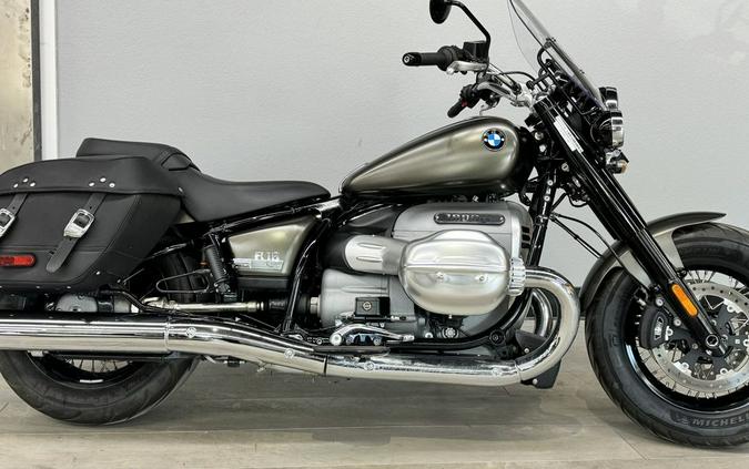 2022 BMW R 18 Classic Manhattan Metallic Matte