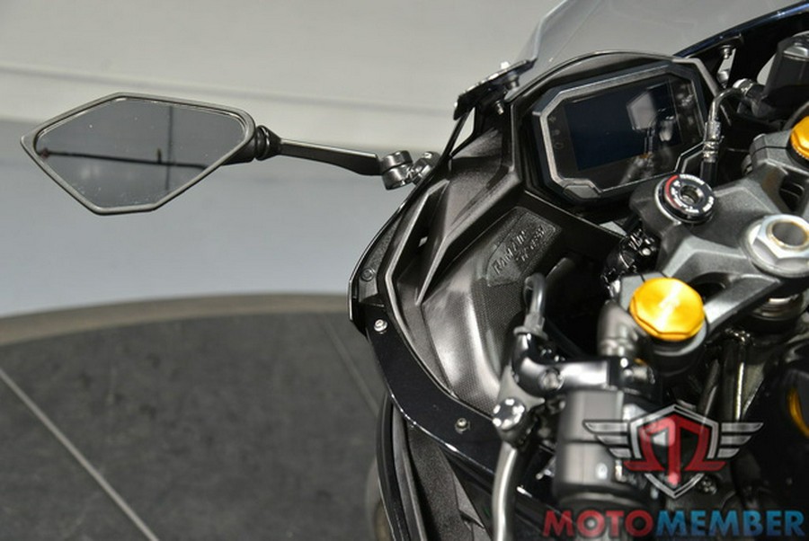 2025 Kawasaki NINJA ZX-4R ABS