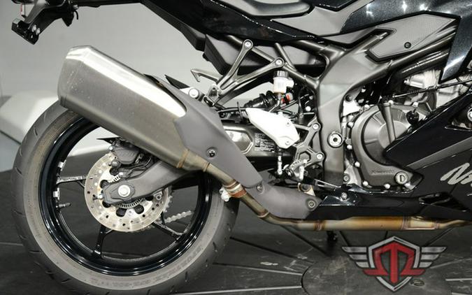 2025 Kawasaki NINJA ZX-4R ABS