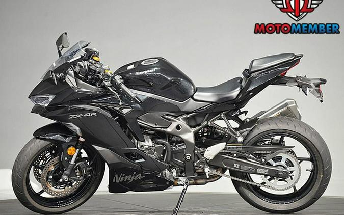 2025 Kawasaki NINJA ZX-4R ABS