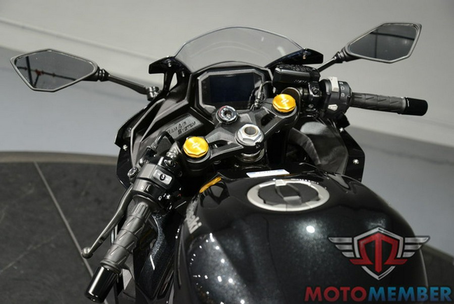 2025 Kawasaki NINJA ZX-4R ABS