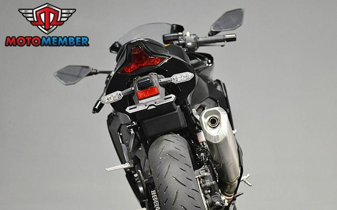 2025 Kawasaki NINJA ZX-4R ABS