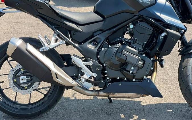 2026 Honda® CB750 Hornet E-Clutch