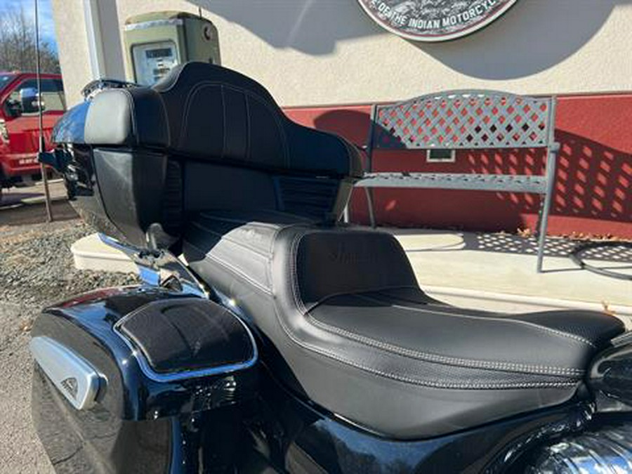 2024 Indian Motorcycle Roadmaster® Limited with PowerBand Audio Package