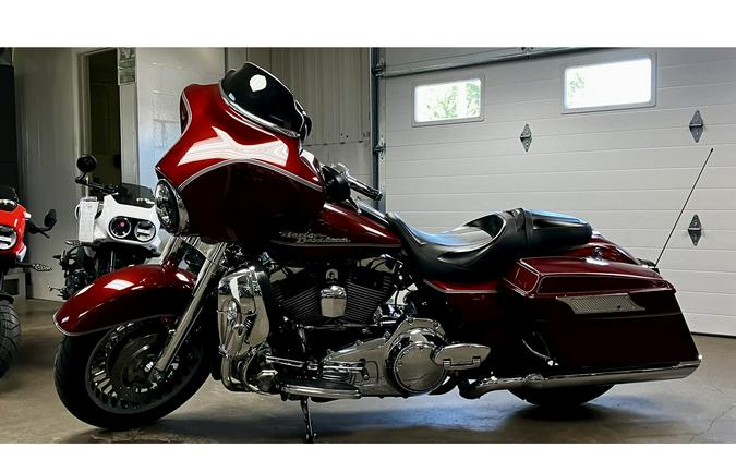 2009 Harley-Davidson® FLHX - Street Glide