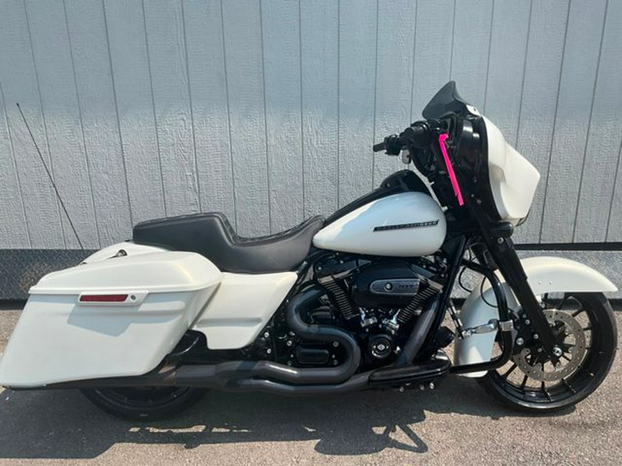 2018 Harley-Davidson Street Glide Special