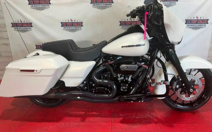 2018 Harley-Davidson Street Glide Special