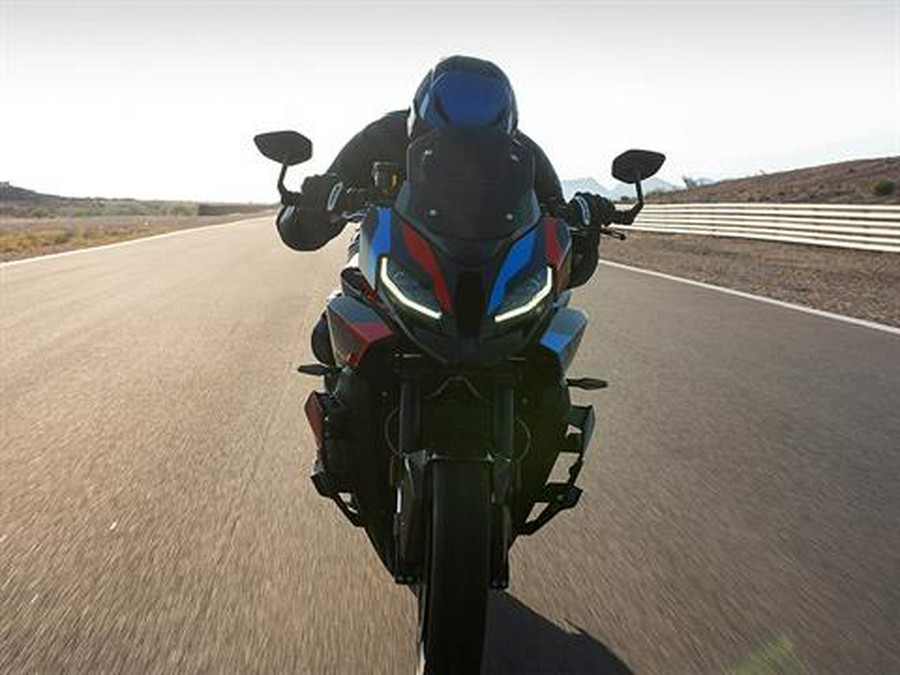 2025 BMW M 1000 XR