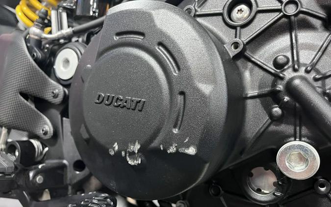 2024 Ducati Diavel V4 Red