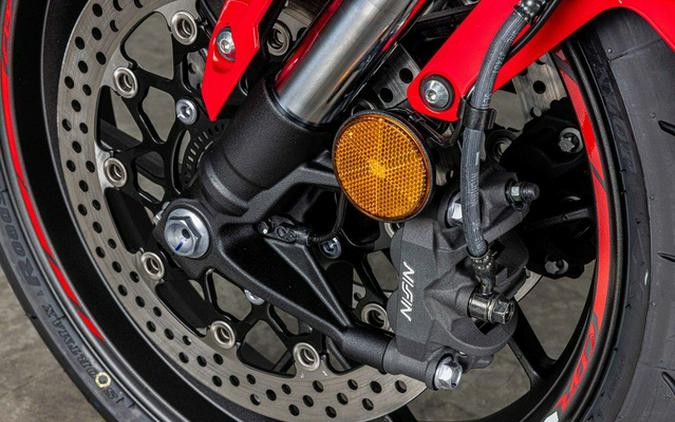 2026 Honda CBR650R E-Clutch