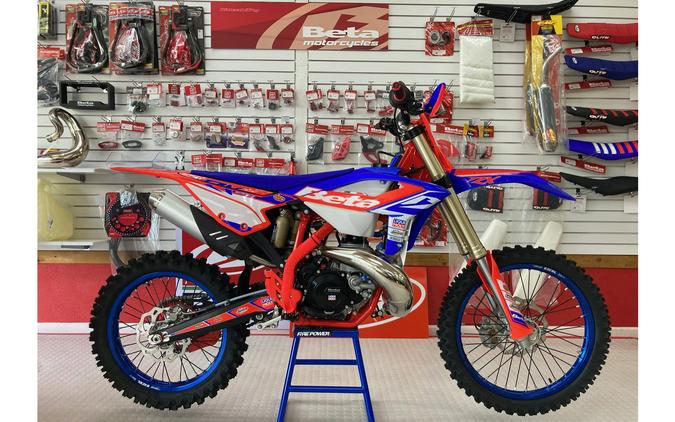 FIRST LOOK! 2024 BETA 300RX MOTOCROSS