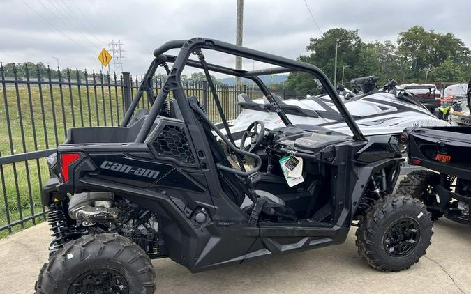 2025 Can-Am® Maverick Trail DPS 700