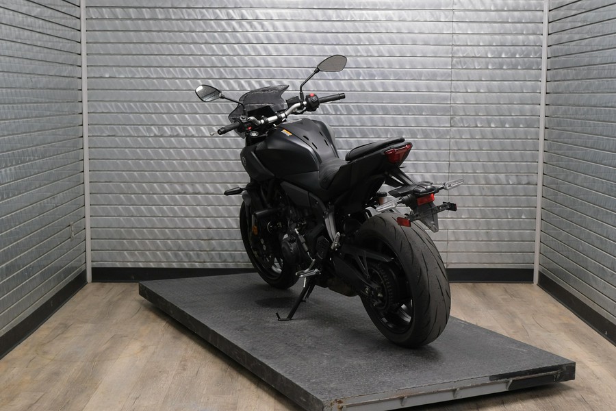 2025 YAMAHA MT07