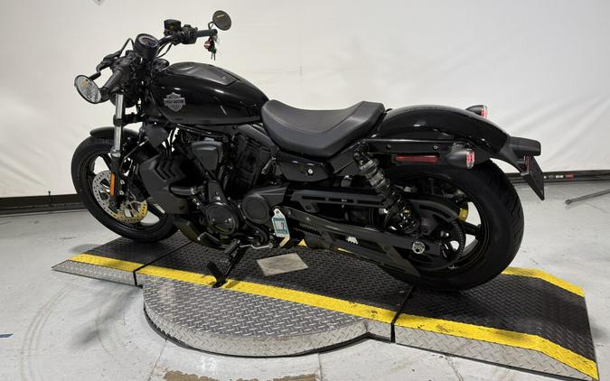 2026 Harley-Davidson® Nightster® Vivid Black - Black
